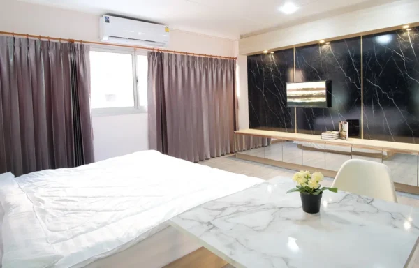 About Us Apple Condo